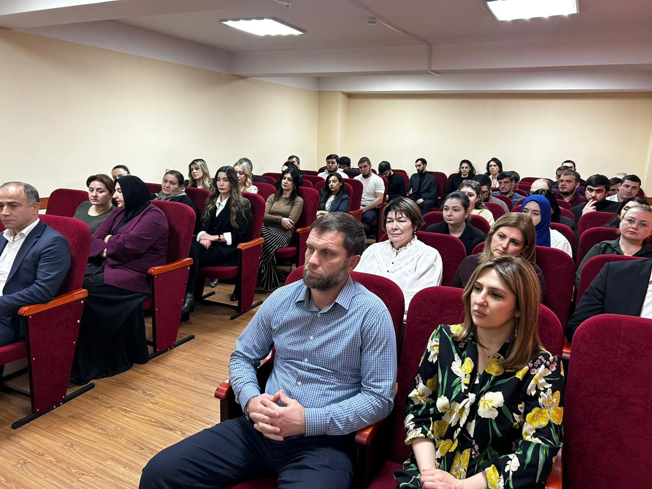 Семинар – совещание с государственными гражданскими служащими Республики Дагестан по вопросам соблюдения запретов, ограничений и обязанностей, установленных в целях противодействия коррупции