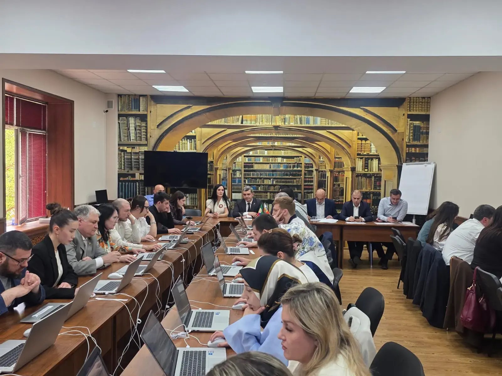 Второй этап конкурса на включение в кадровый резерв прошел в Минпромторге РД